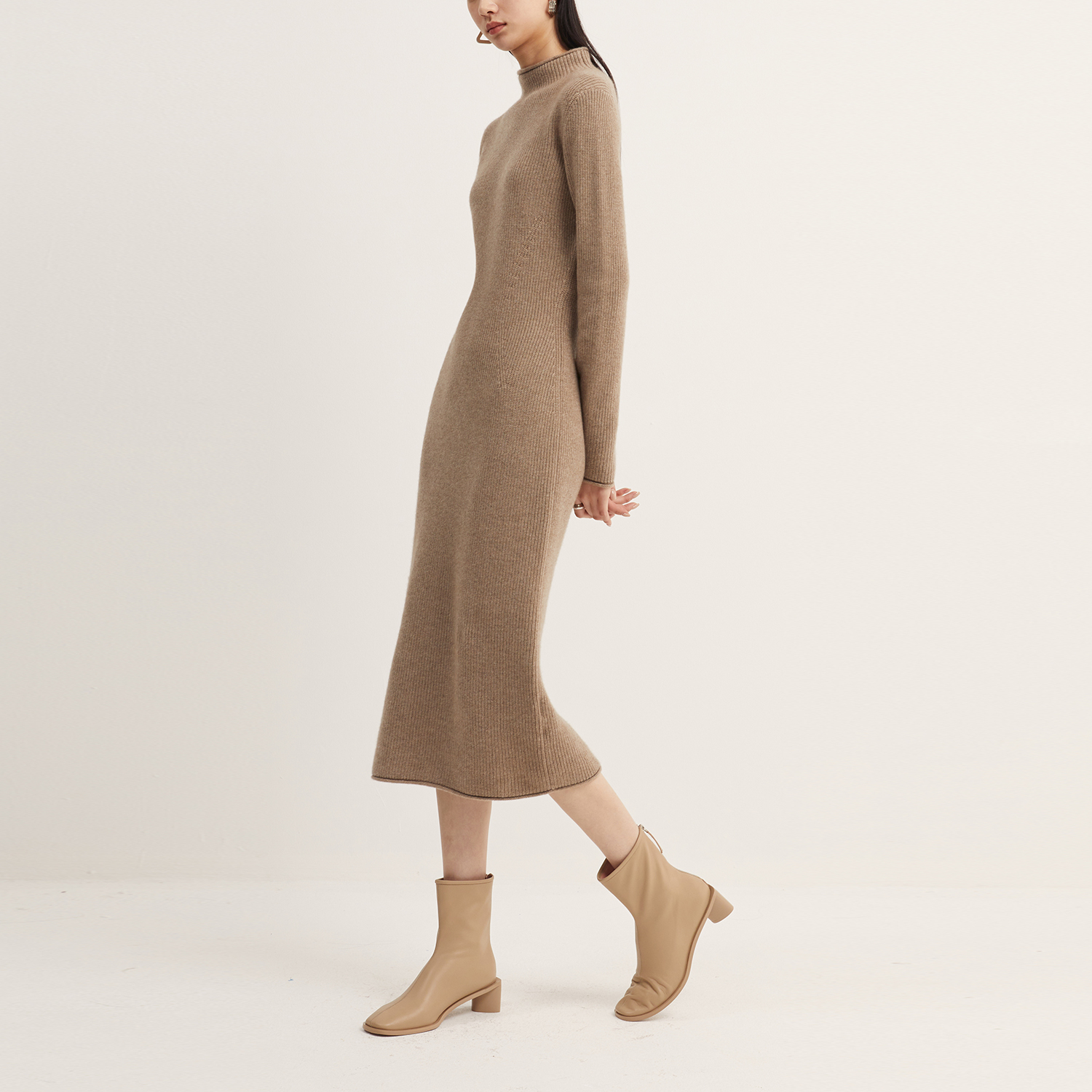 巨暖奢级重磅意产CARIAGGI羊绒棒针菀美身形高领针织套衫/连衣裙