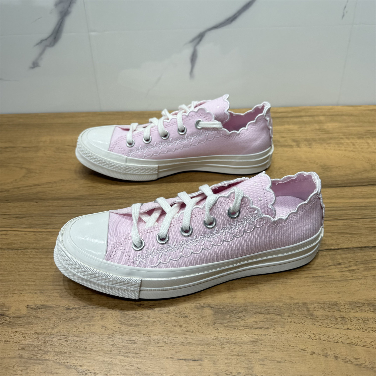CONVERSE匡威1970S刺绣波浪花边男女复古淡粉色低帮帆布鞋A13542C