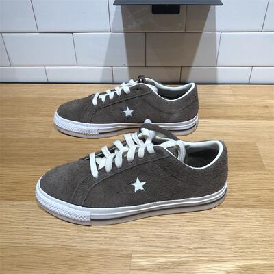 新款经典低帮翻毛皮板鞋