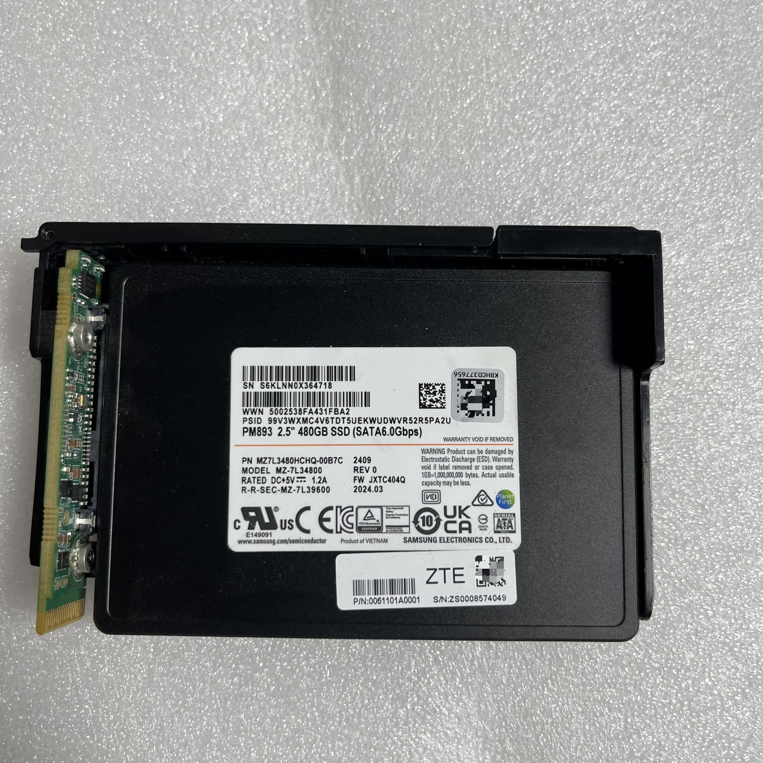 三星MZ7L3480HCHQ-00A07 480G PM893 SATA 6GB 2.5服务固态硬盘