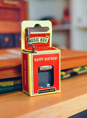 美国 Kikkerland 复古音乐盒 经典歌曲创意浪漫生日礼物发条玩具