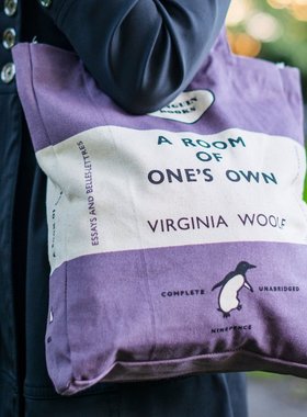 企鹅出版社帆布包 伍尔夫一间自己的房间 文学经典简约包袋紫橙色