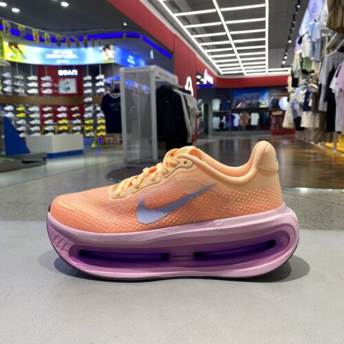NIKE耐克女鞋VOMERO PREMIUM厚底运动鞋缓震跑步鞋HM5973-801