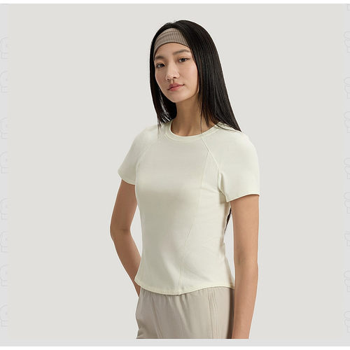 adidas阿迪达斯轻柔雅修身短款瑜伽健身服26夏女短袖T恤 KH2648