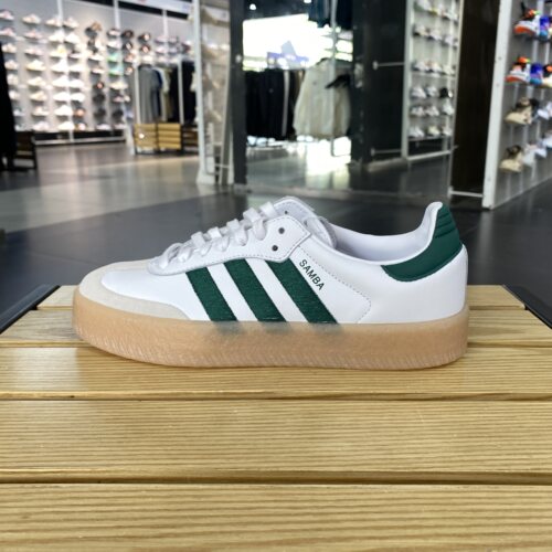 adidasOriginals阿迪三叶草女子SAMBAEW运动休闲鞋ID0440