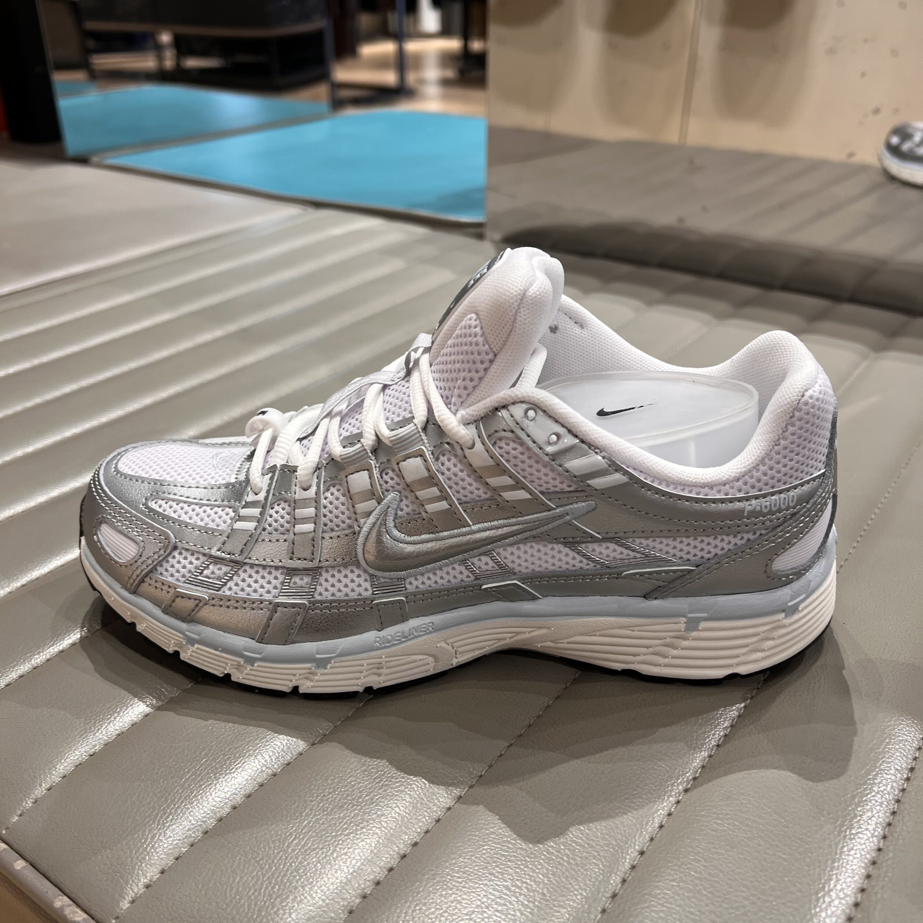 Nike/耐克P-6000女子夏季网面跑步鞋老爹鞋BV1021-106