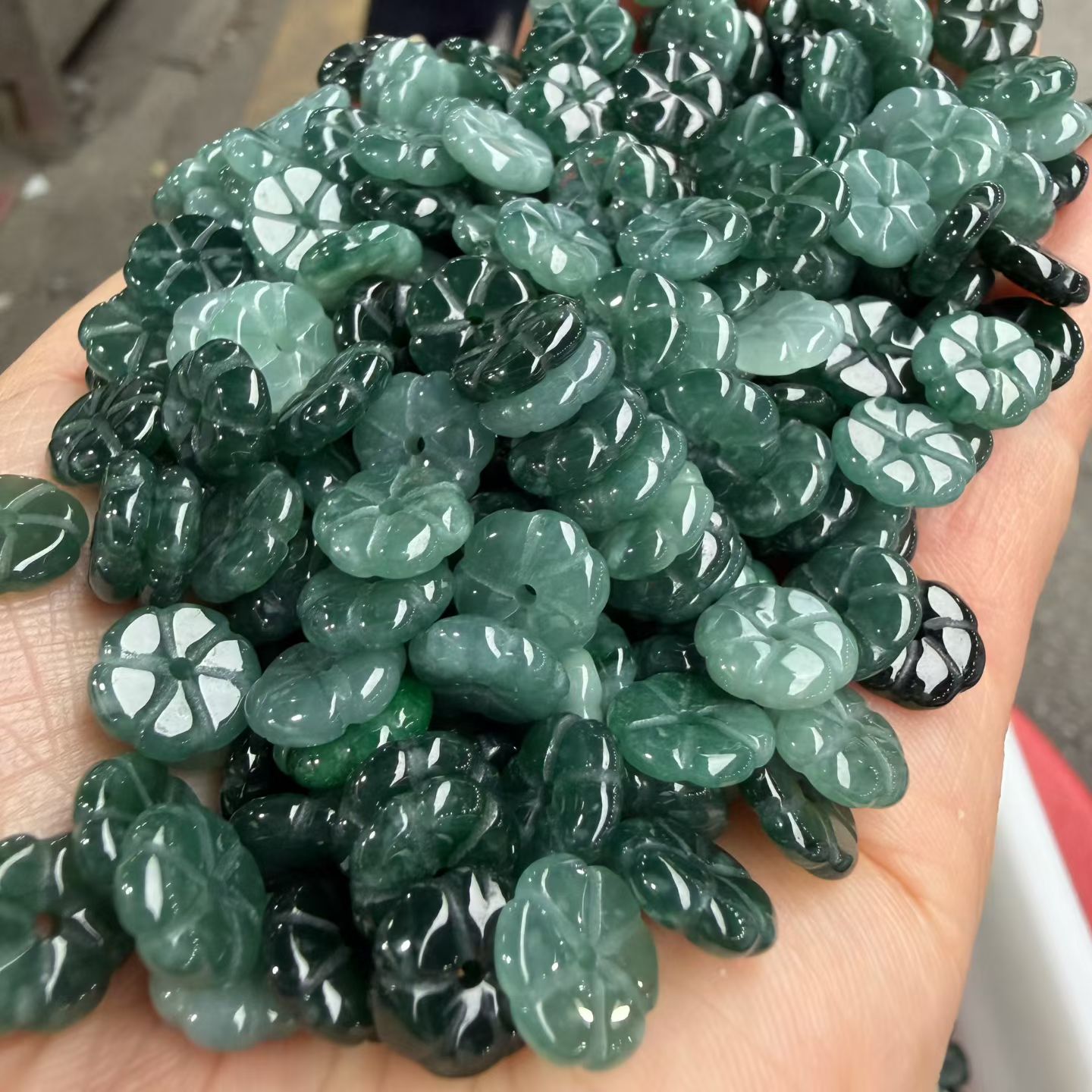 天然翡翠蓝水转运花散珠配件