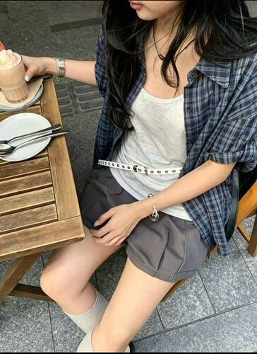 iu复古纽扣短袖格纹衬衫女2026夏季吊带背心修身显瘦两件套上衣