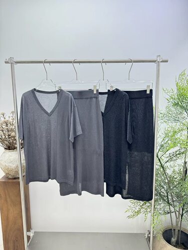 欧洲站女装PH23正品新款2026夏季V领宽松T恤前开叉半裙套装 0880