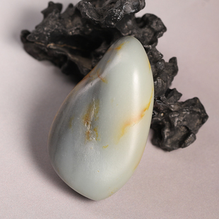 新疆和田玉黑白分明青花籽料独籽原石原籽吊坠挂件玉佩将将