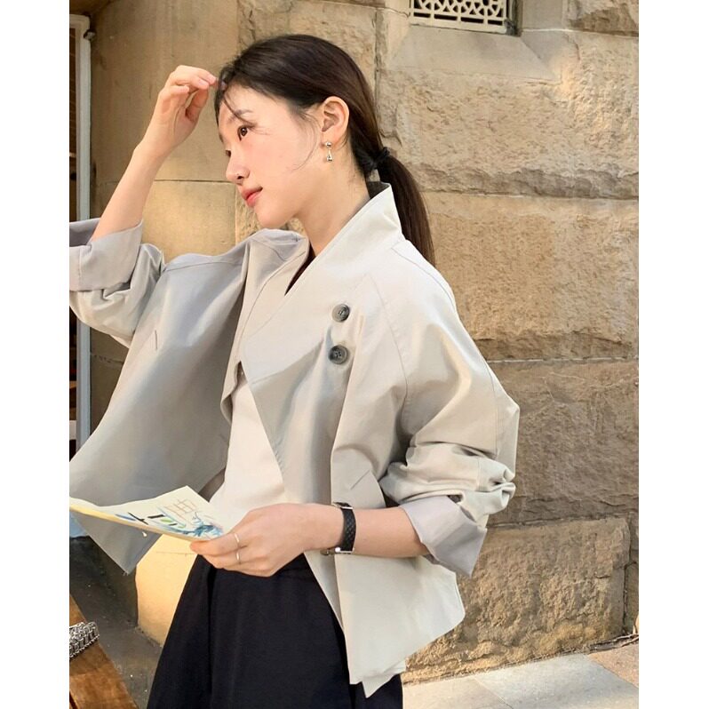 韩国chic2026秋季小个子长袖上衣小众宽松立领短款大码风衣女外套