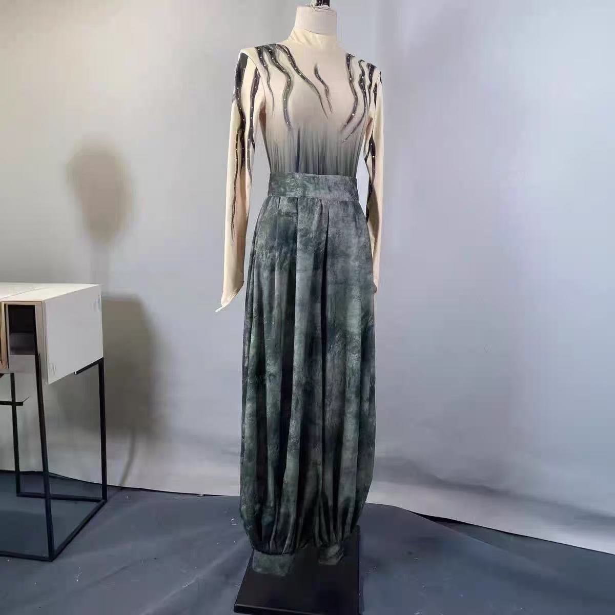 同款表舞蹈服现代团体群舞演出服图片