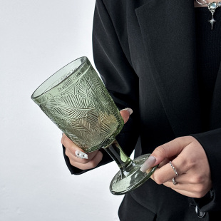 ins风复古法式浮雕高脚杯绿色树叶家用高颜值玻璃水杯饮料红酒杯