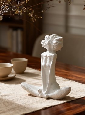 悠然象牙白人像雕塑装饰摆件