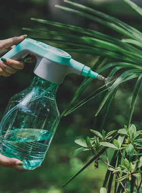 绿色电动喷壶浇花喷水壶1.5L家用园艺工具塑料充电喷雾器浇花壶