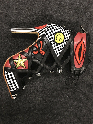 SILLARULERS绣花笑脸拼色女鞋