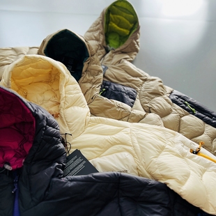 北欧极地 Pk-PFME吐司波浪纹连帽90%合身羽绒服休闲户外运动纯原