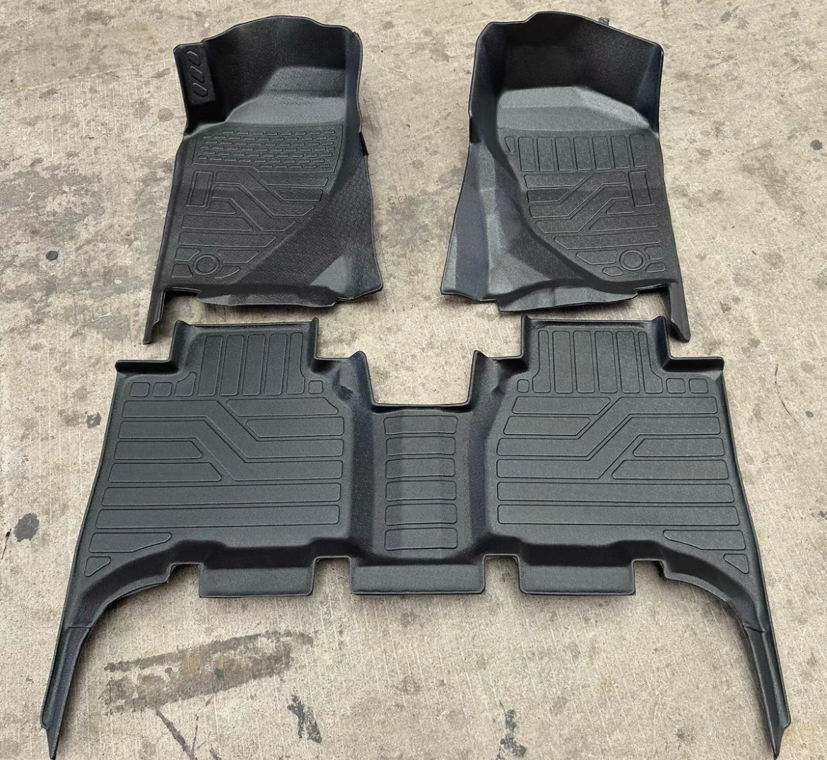 哈弗H5脚垫10 11 12 13 14 15 16 17 18款老H5经典全包围脚垫tpe