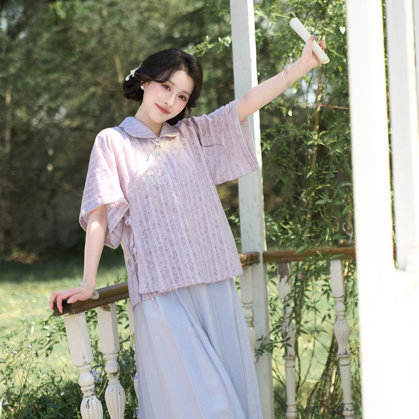 与花时 清水溪汉初夏季明制翻领改良短袖上衣汉服女七分阔腿裤图片