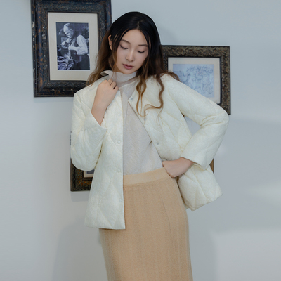 README衍缝修身立裁羽绒服