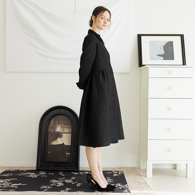 Readme长款简约复古蕾丝领