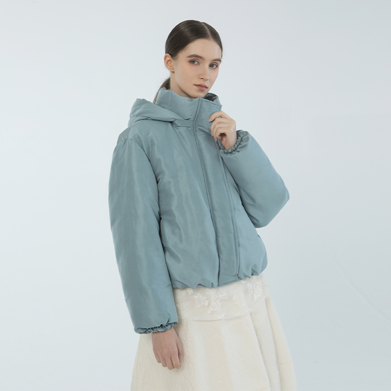 README短款脱卸帽羽绒服