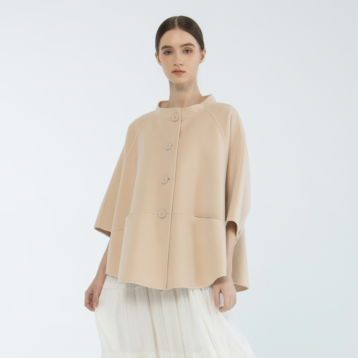 README羊毛短款立领大衣