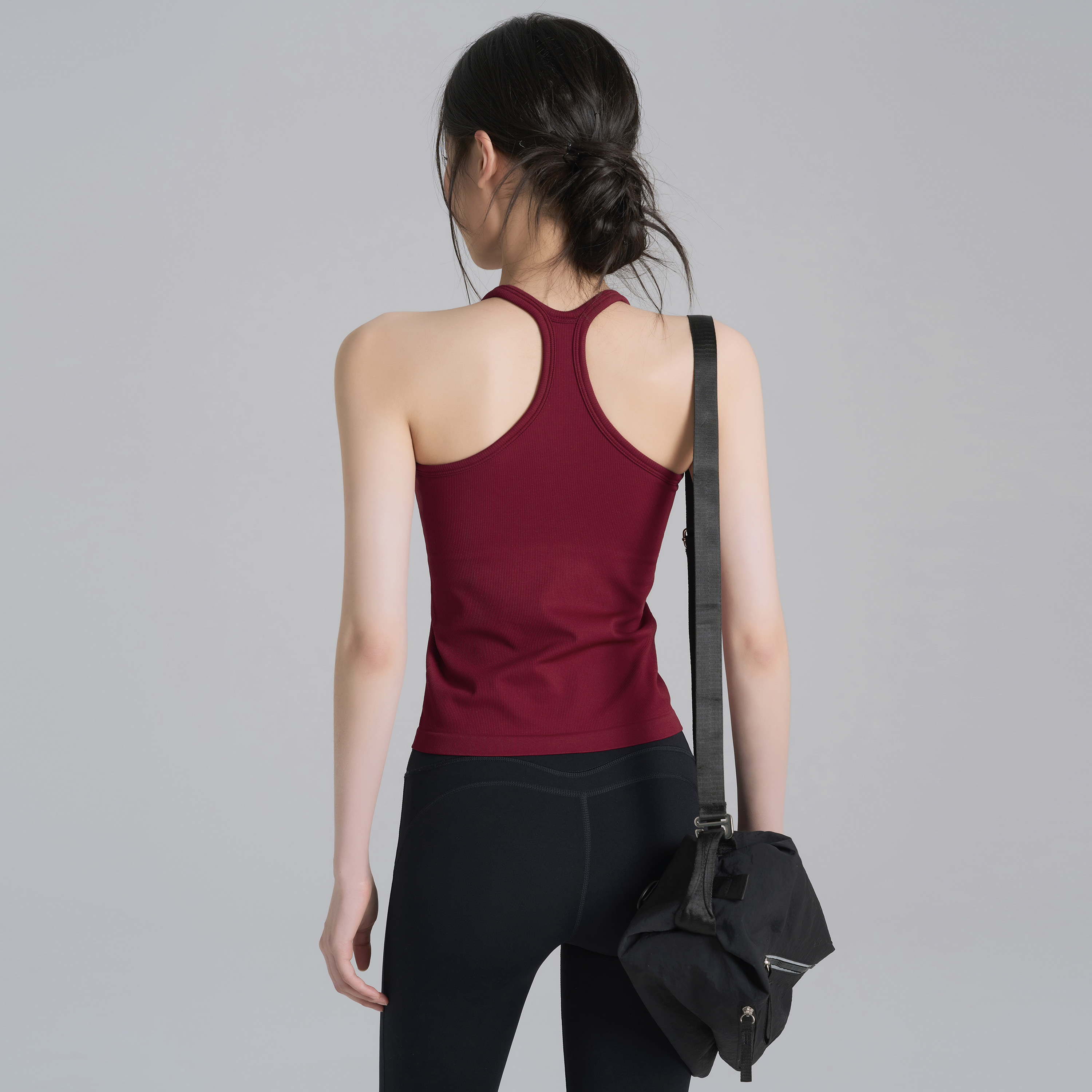 岚纹一体式瑜伽服红色运动背心防震内衣女普拉提吊带训练健身上衣,运动/瑜伽/健身/球迷用品,瑜伽背心,淘宝优惠券,粉丝福利购,淘宝优惠卷