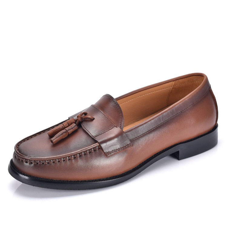 圆头英伦男鞋烧麦花坠款乐福鞋