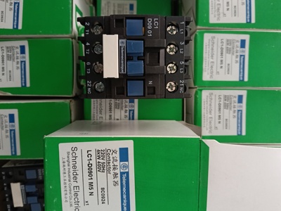 全新原装库施耐德老库存接触器LC1D0901M5N带一个常闭点