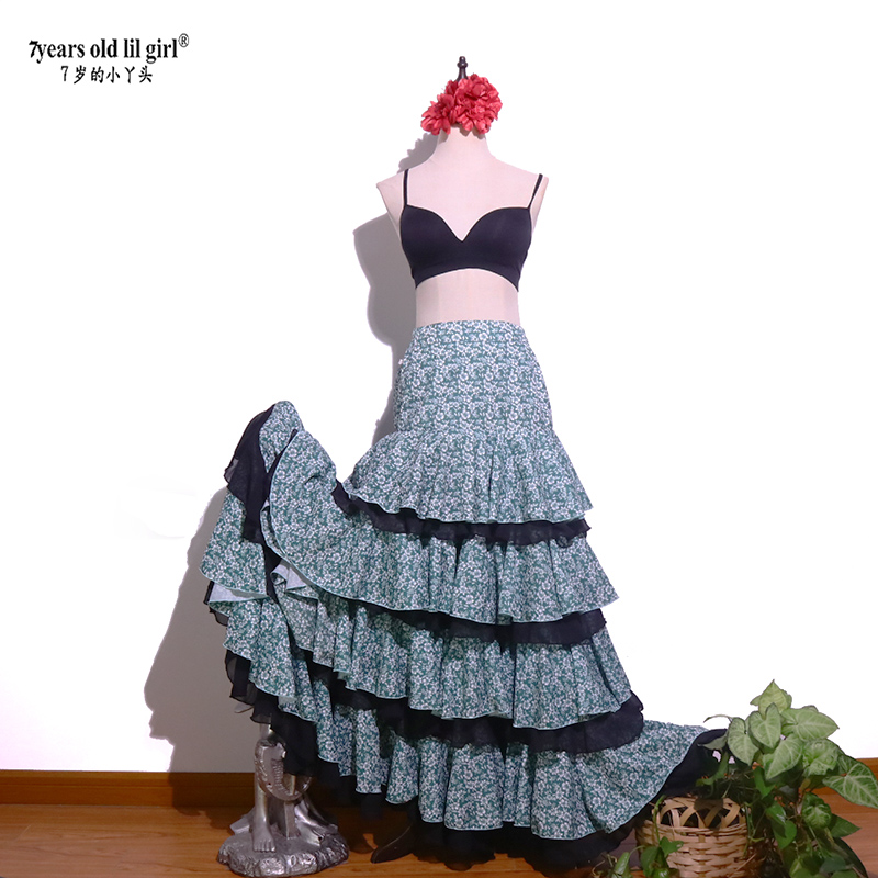 7yearsoldlilgirl四层荷叶边裙