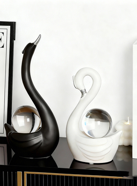 陶瓷水晶球家居情侣天鹅摆件入户