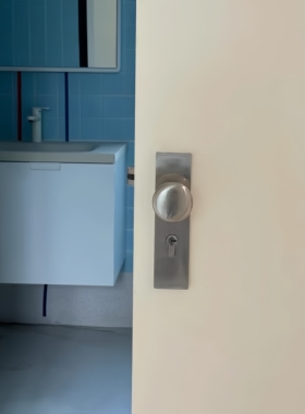 依佰利拉丝不锈钢球形锁连体双开门锁室内房门卧室银色静音门把手