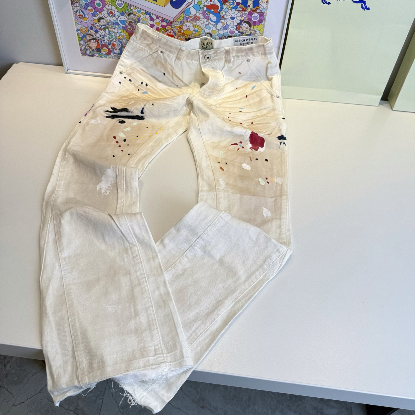 新款彩色涂鸦手绘拼接印花字母微喇牛仔裤男女款做旧喇叭猫须裤脚