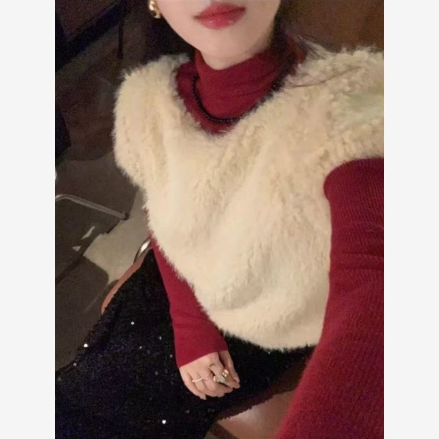 冬季新款韩版洋气羊羔毛绒套头马甲修身高领针织打底衫两件套装女