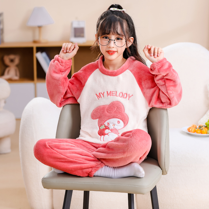 秋冬款卡通美乐蒂女童法兰绒睡衣圆领儿童中大童家居服套装珊瑚绒