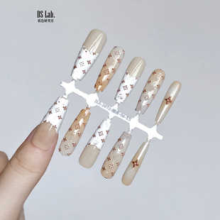 手绘设计浮雕穿戴甲夏日五角星超美裸紫淡粉肤色显白ins美甲 3款