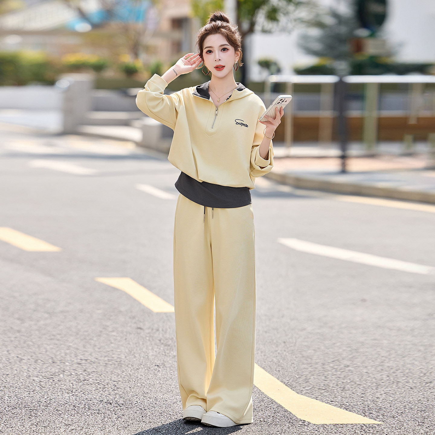 休闲运动套装女2026年春秋新款宽松大码小个子连帽卫衣卫裤两件套