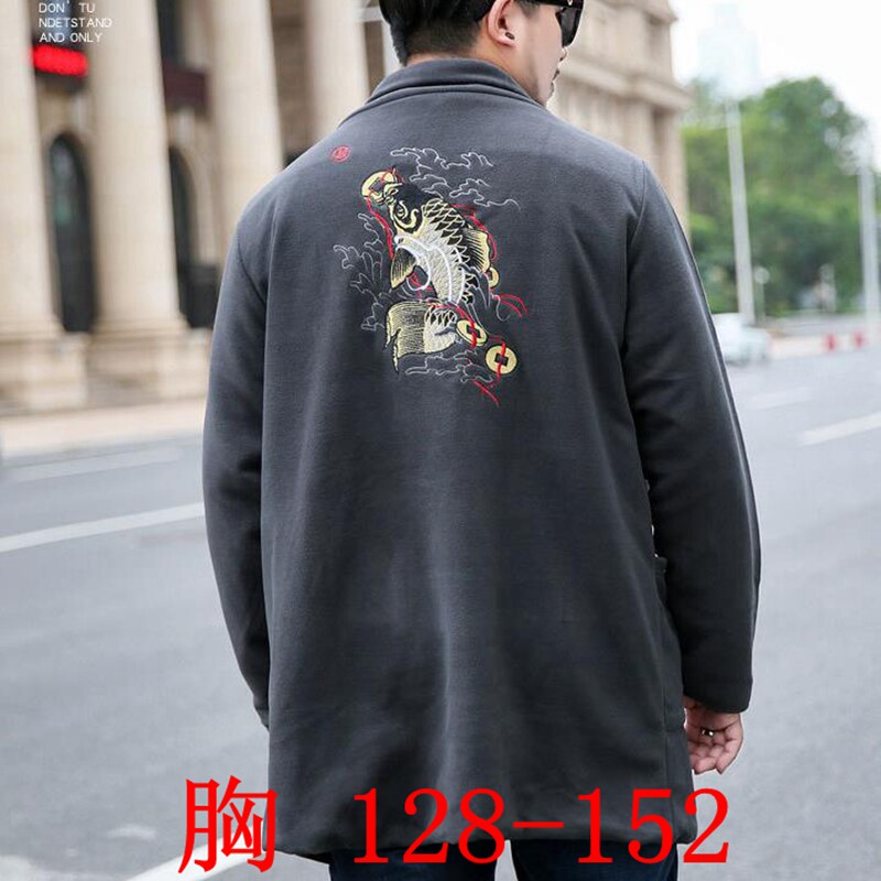 春秋男士刺绣风衣加肥加大码中长款翻领外套胖宽松开衫胸128-152