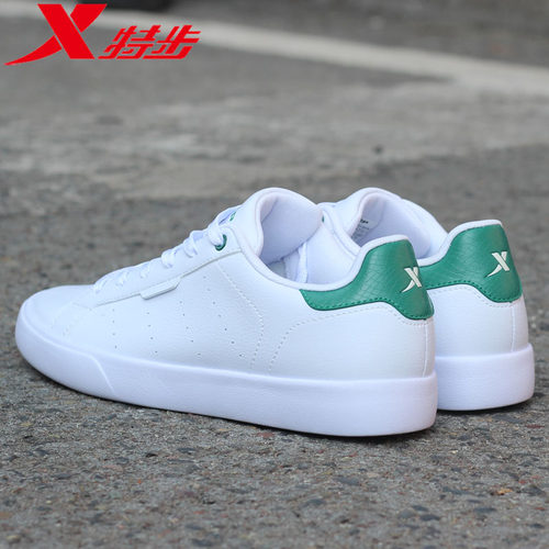 XTEP/特步男子板鞋百搭休闲正版