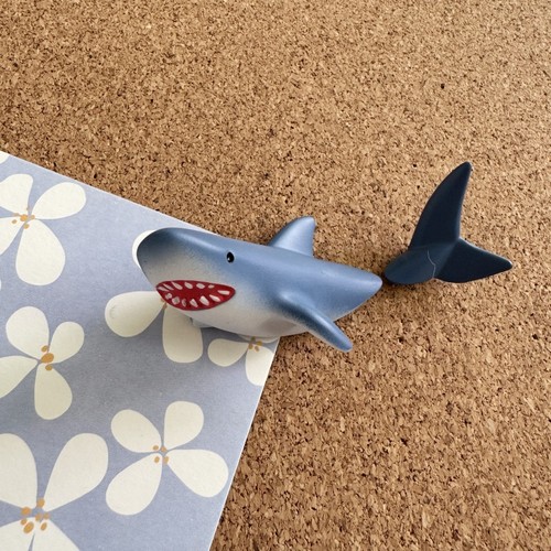 1个装创意蓝鲨鱼个性图钉ins3D立体家居装饰毛毡板照片墙软木板