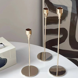 圣诞节北欧烛台复古法式轻奢镀金烛台螺旋蜡烛烛光晚餐婚礼蜡烛架