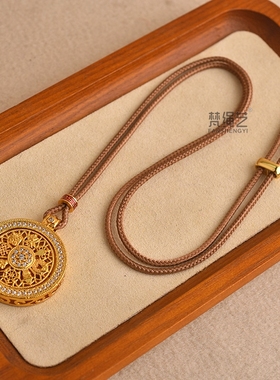 精工版网红款古法黄金色镶钻八宝罗盘可旋转项链吊坠可拆卸挂坠绳