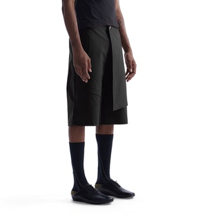 中裤 BEVAN 防泼凉感耐磨运动休闲剪裁短裤 原纱UPF100