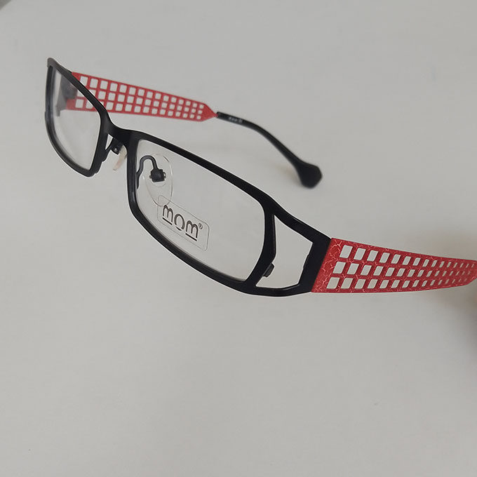 镂空宽腿眼镜框女配镜片近视镜老花镜轻黑框红腿全框金属眼镜架52