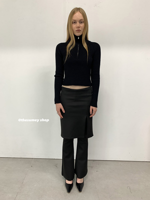 坑条高领长袖毛衣修身短款针织衫