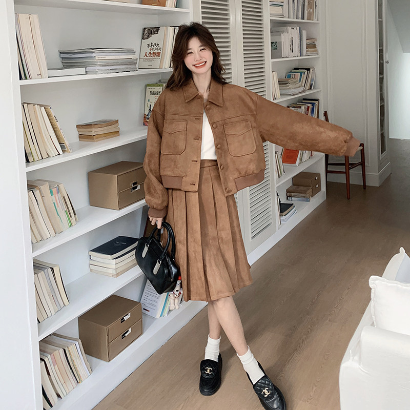 【25新款】美拉德麂皮绒翻领外套百褶裙两件套270-2502P175控248,女装套装/套裙,浙宝270