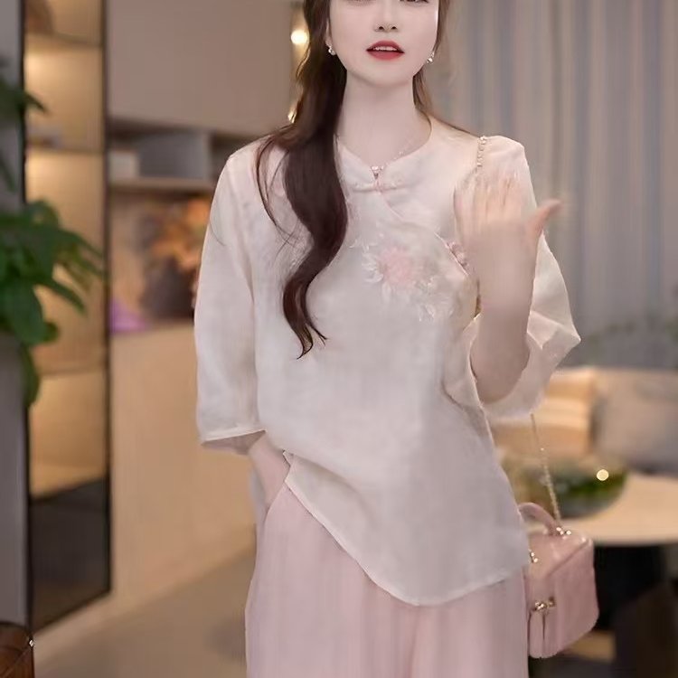 新中式国风刺绣套装女2025夏季新款圆领小衫气质花边长裤时尚套装
