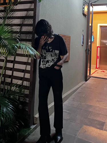 李圣俊同款 ERD21aw冰冻信仰汽车旅馆大领口插画圆领纯棉短袖T恤