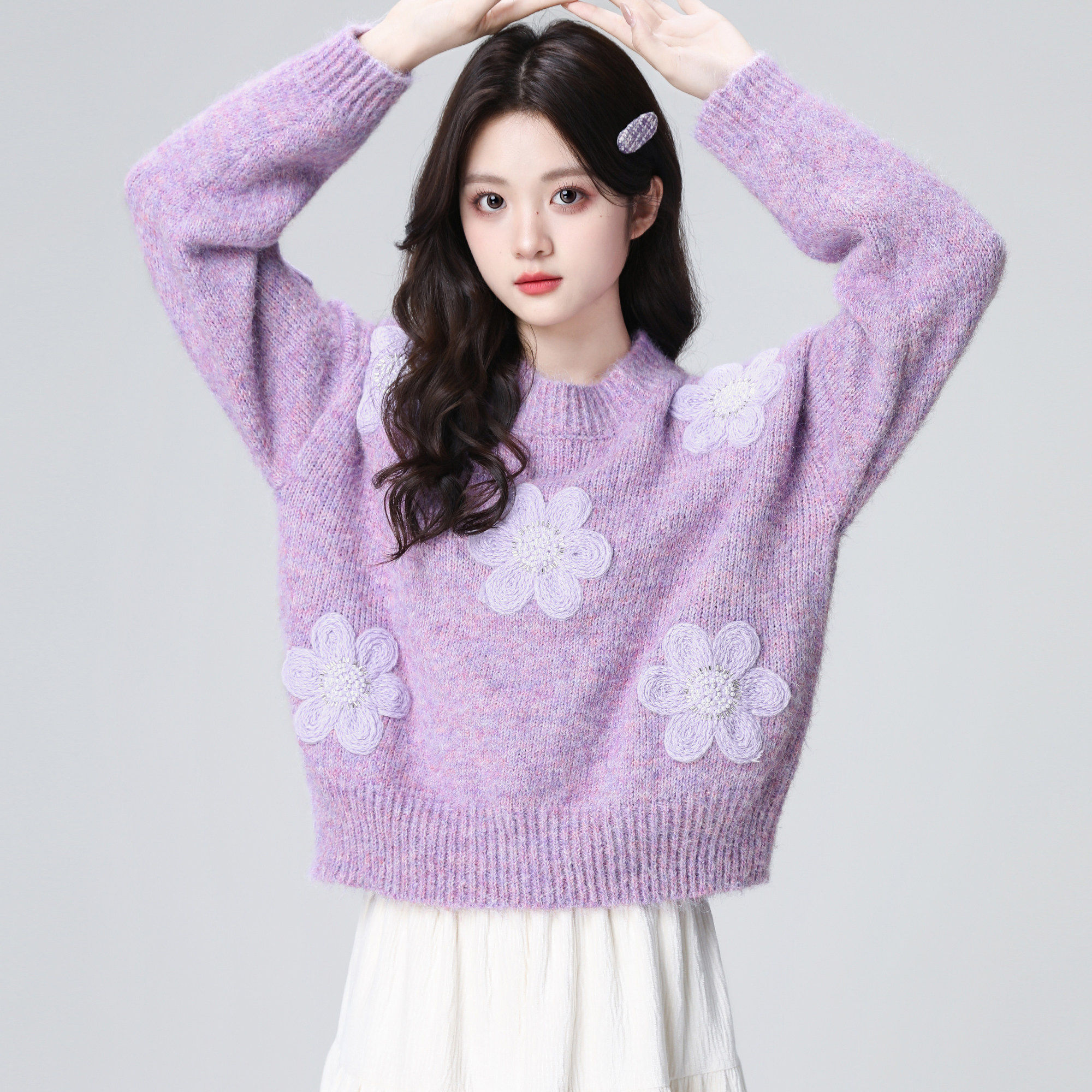紫色圆领毛衣女秋冬2025冬新款立体花朵小个子宽松慵懒针织衫上衣